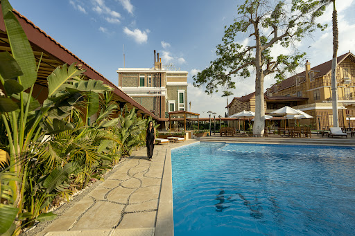 Maison Maxim De Lesseps