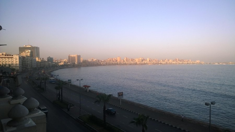 رأي حول فندق مصر 1 تقييم فندق مصر: رأي صادق عن الخدمة، الغرف، والأسعار في قلب القاهرة