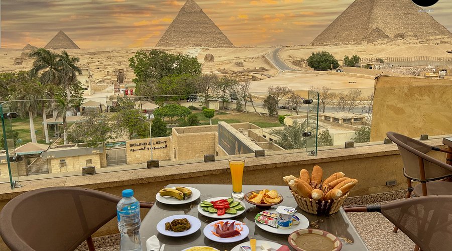 رأي حقيقي حول Giza Pyramids View Inn: إطلالة ساحرة على الأهرامات وغرف مريحة