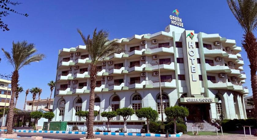 أفضل فنادق السويس لإقامة لا تُنسى 1 أفضل فنادق السويس 2025: إقامة فاخرة بإطلالات خلابة وخدمات مميزة